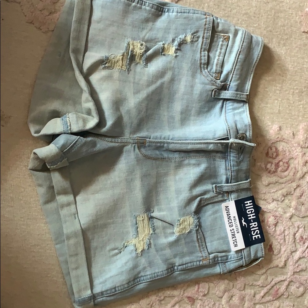 High rise holister jeans. Never worn before